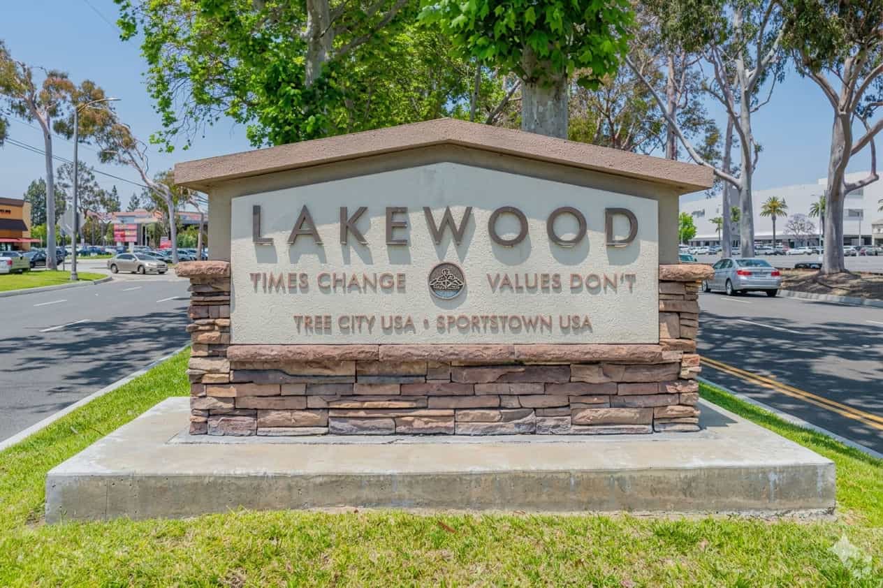 Hero image for SunnyHome Cleaners